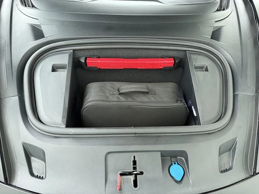 Porsche Taycan - Afbeelding 15 van 30