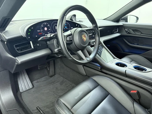 Porsche Taycan - Afbeelding 17 van 30