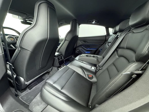 Porsche Taycan - Afbeelding 20 van 30