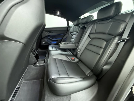 Porsche Taycan - Afbeelding 21 van 30