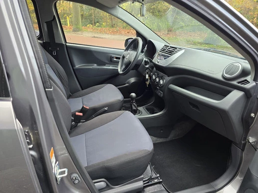 Suzuki Alto - Afbeelding 17 van 30
