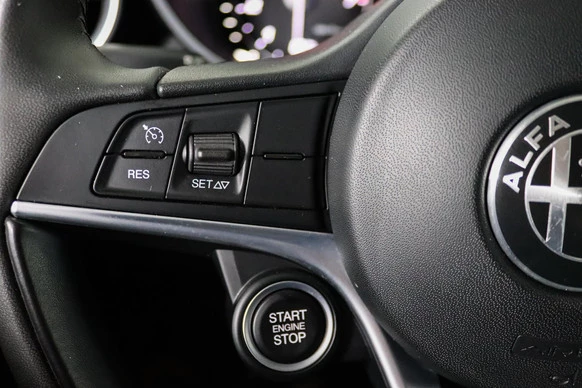 Alfa Romeo Giulia - Afbeelding 30 van 30