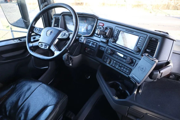 Scania R - Afbeelding 17 van 21