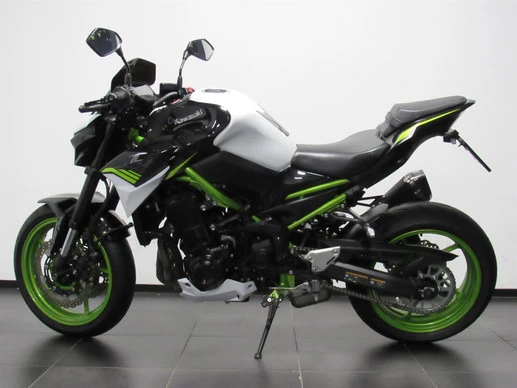 Kawasaki Z900 - Afbeelding 4 van 8
