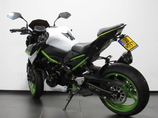 Kawasaki Z900 - Afbeelding 5 van 8