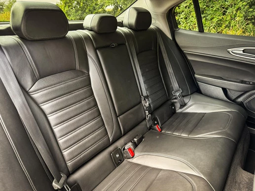 Alfa Romeo Giulia - Afbeelding 6 van 30