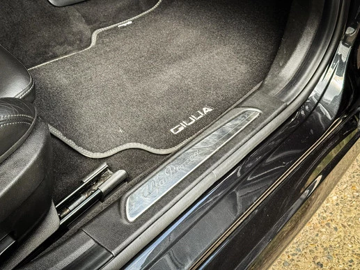 Alfa Romeo Giulia - Afbeelding 15 van 30