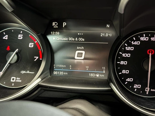 Alfa Romeo Giulia - Afbeelding 18 van 30