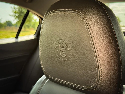 Alfa Romeo Giulia - Afbeelding 27 van 30