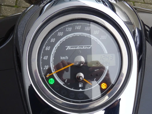 Triumph Thunderbird - Afbeelding 11 van 17