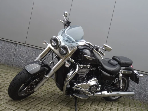 Triumph Thunderbird - Afbeelding 14 van 17