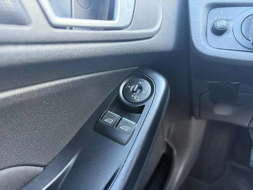 Ford Fiesta - Afbeelding 25 van 28