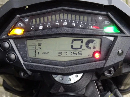 Kawasaki Z1000 - Afbeelding 10 van 16