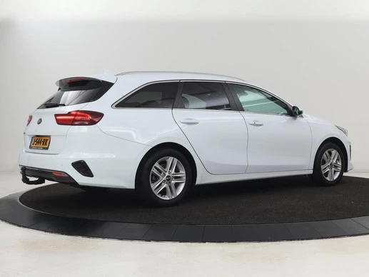 Kia Ceed - Afbeelding 29 van 30