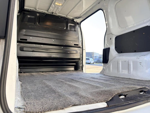 Peugeot Expert - Afbeelding 17 van 19