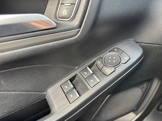 Ford Kuga - Afbeelding 14 van 30