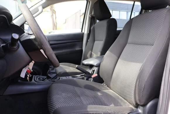 Toyota Hilux - Afbeelding 11 van 30