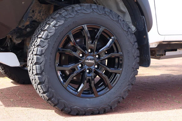 Toyota Hilux - Afbeelding 13 van 30