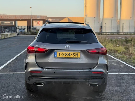 Mercedes-Benz GLA - Afbeelding 8 van 30