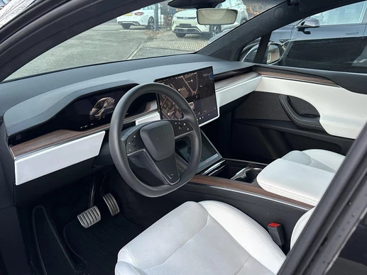 Tesla Model X - Afbeelding 16 van 30