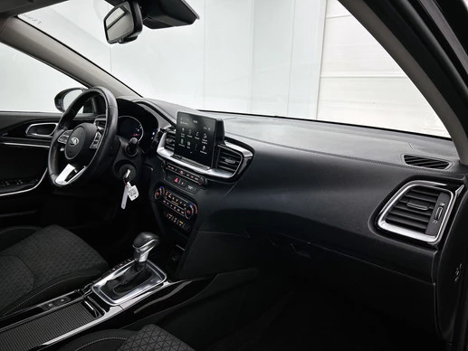 Kia Ceed - Afbeelding 25 van 30