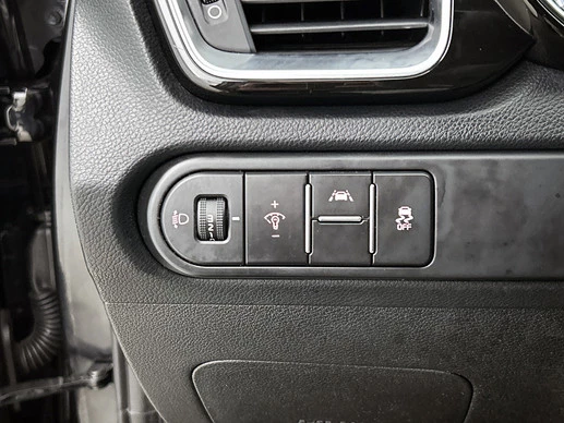 Kia Ceed - Afbeelding 28 van 30