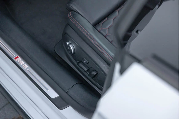 Audi RS5 - Afbeelding 24 van 30