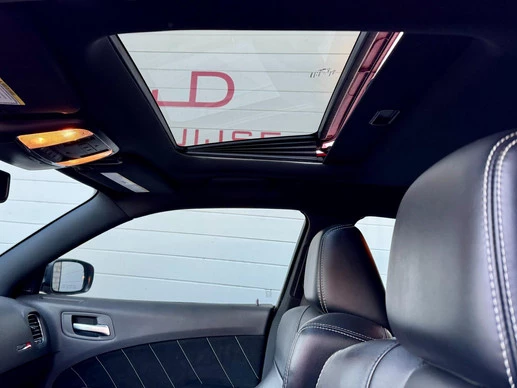 Dodge Charger - Afbeelding 12 van 30