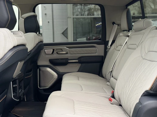 Dodge Ram Pick-Up - Afbeelding 14 van 30