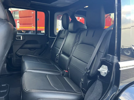 Jeep Wrangler - Afbeelding 21 van 30