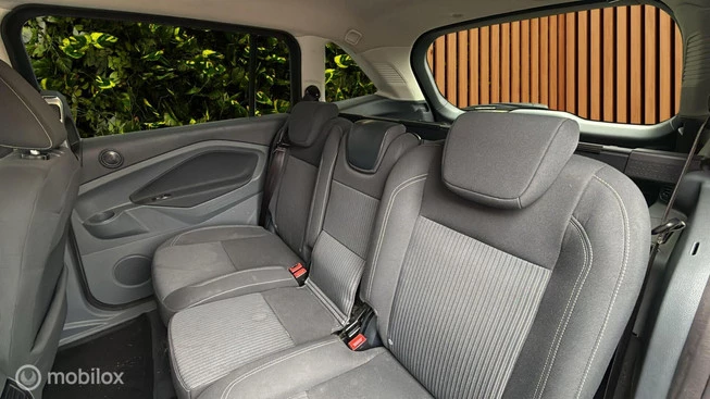 Ford Grand C-Max - Afbeelding 9 van 30
