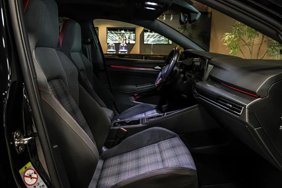 Volkswagen Golf - Afbeelding 20 van 30