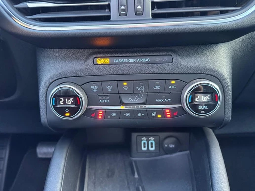 Ford Kuga - Afbeelding 28 van 30