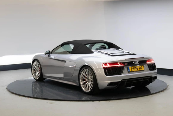 Audi R8 - Afbeelding 4 van 30