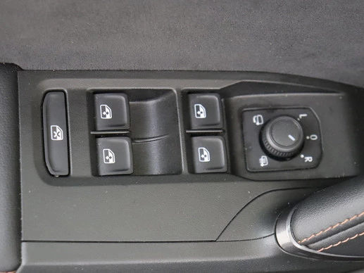 CUPRA Leon Sportstourer - Afbeelding 18 van 30