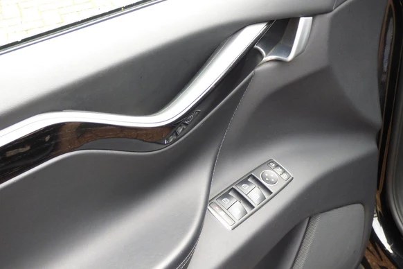 Tesla Model X - Afbeelding 12 van 20