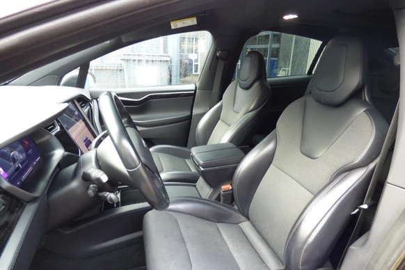 Tesla Model X - Afbeelding 13 van 20