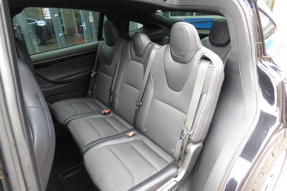 Tesla Model X - Afbeelding 18 van 20