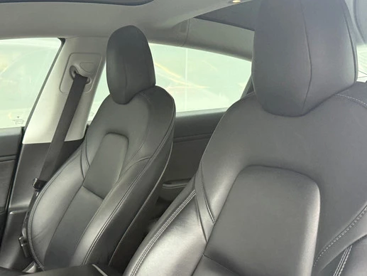 Tesla Model 3 - Afbeelding 10 van 17