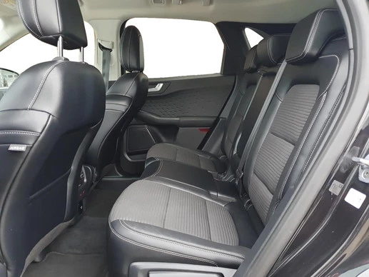 Ford Kuga - Afbeelding 29 van 30