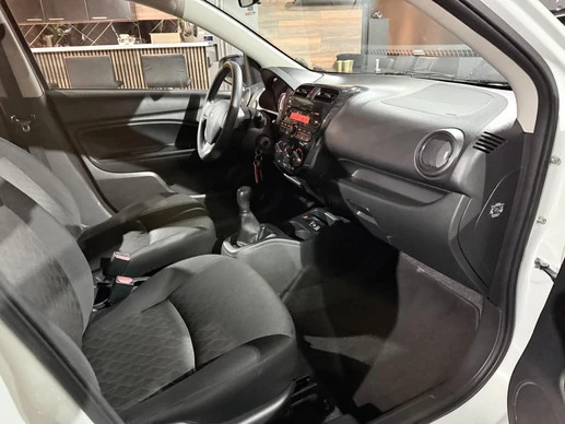 Mitsubishi Space Star - Afbeelding 17 van 30