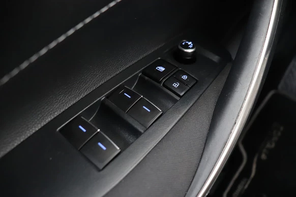 Toyota Corolla - Afbeelding 17 van 30