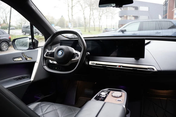 BMW iX - Afbeelding 28 van 30