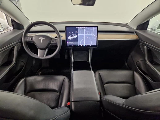 Tesla Model 3 - Afbeelding 5 van 12