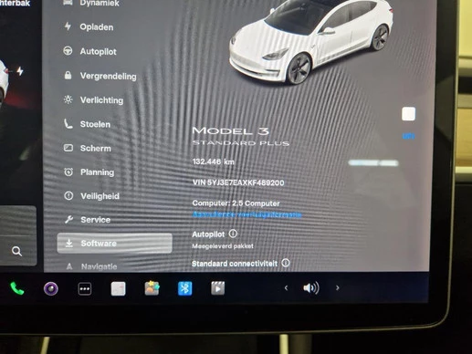 Tesla Model 3 - Afbeelding 6 van 12