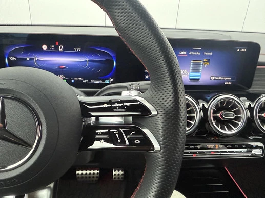 Mercedes-Benz EQB - Afbeelding 12 van 30