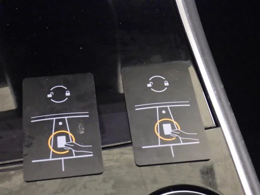 Tesla Model 3 - Afbeelding 7 van 11