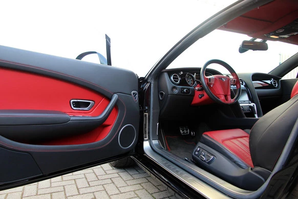 Bentley Continental GT - Afbeelding 13 van 30