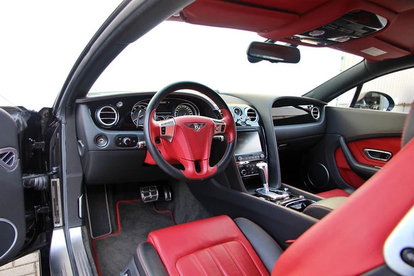 Bentley Continental GT - Afbeelding 14 van 30