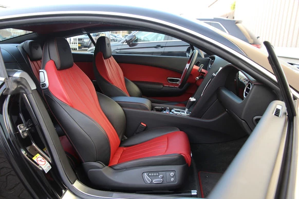 Bentley Continental GT - Afbeelding 15 van 30